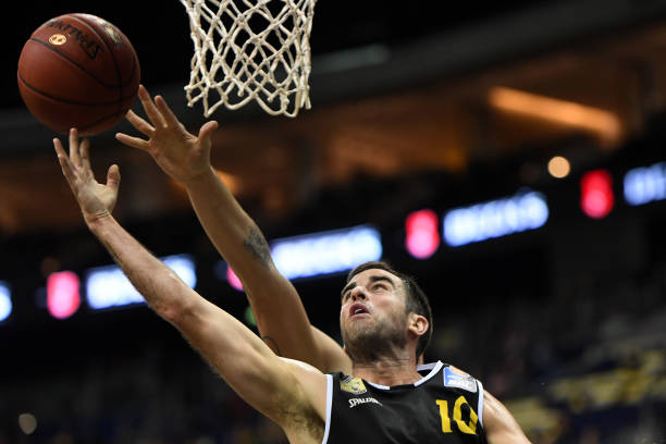 分发更加公 分发更加公