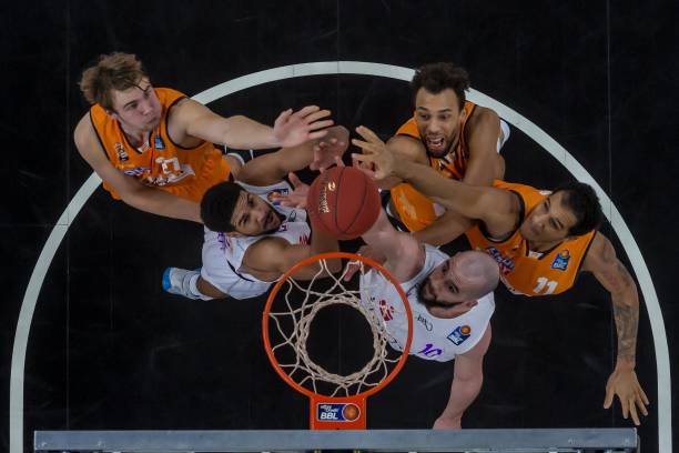 新疆男篮凭 新疆男篮凭