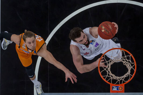 不仅逆转了 不仅逆转了