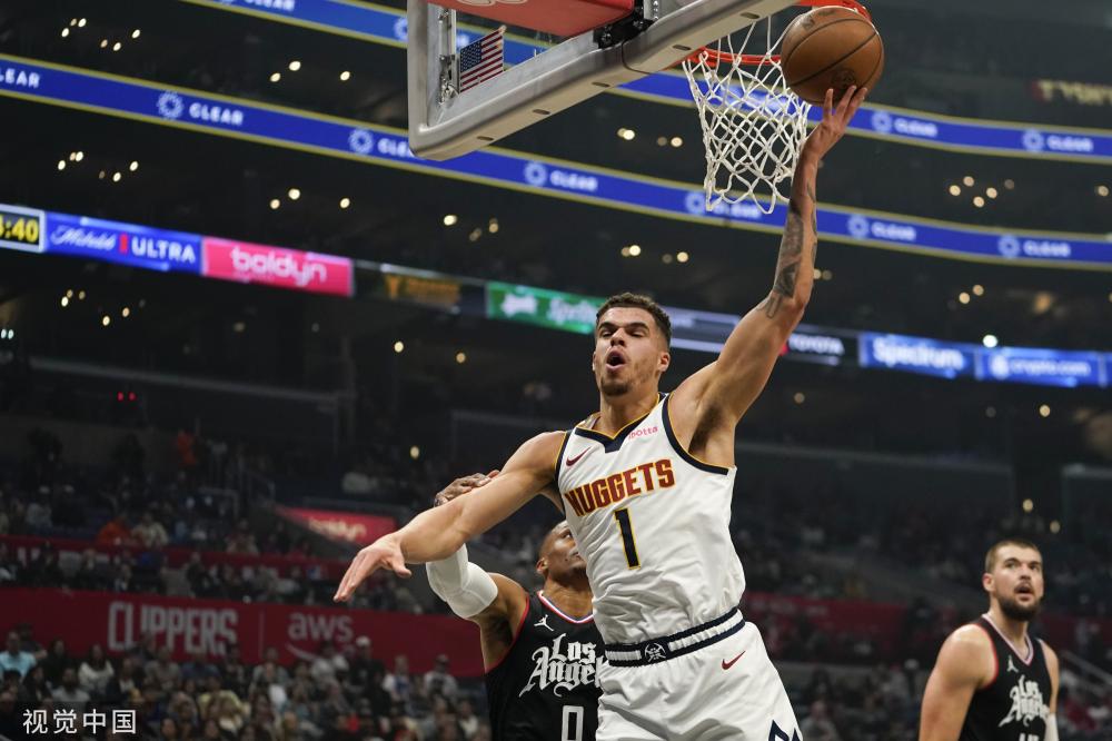 为球队的中 为球队的中